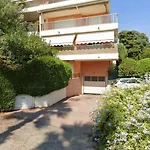 Superbe Avec Terrasse Au Cap D'antibes 아파트